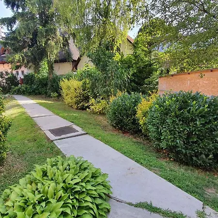 Balatonfoeldvar/balaton 18519 Apartamento