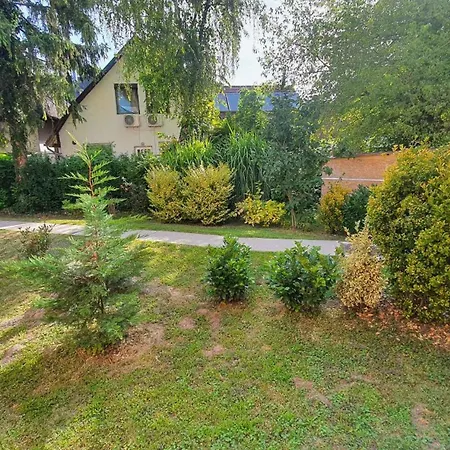 - Balaton 18519 Apartment Balatonfoldvar