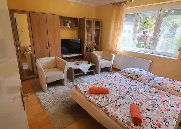 - Balaton 18519 Apartament Balatonföldvár