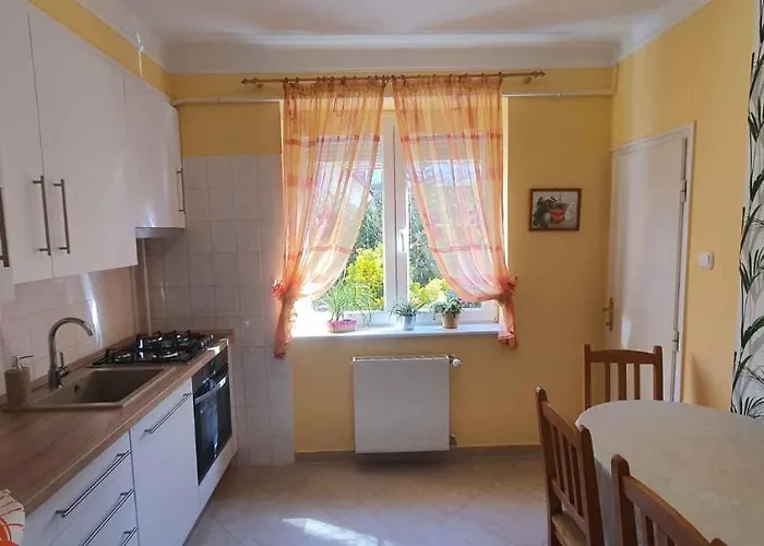 - Balaton 18519 Apartament *