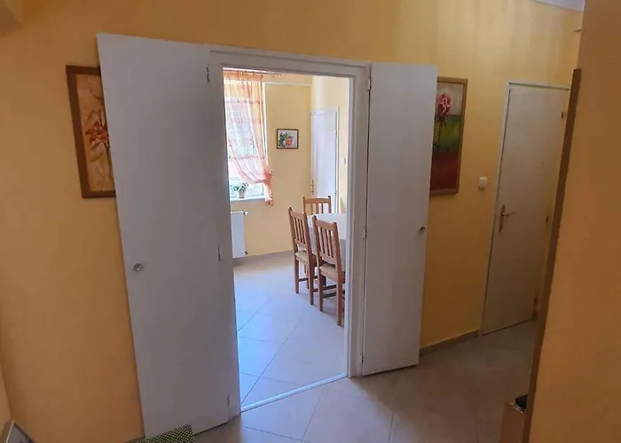 - Balaton 18519 Apartament Balatonföldvár
