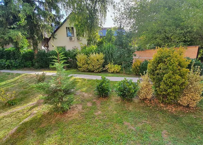- Balaton 18519 Apartament Balatonföldvár